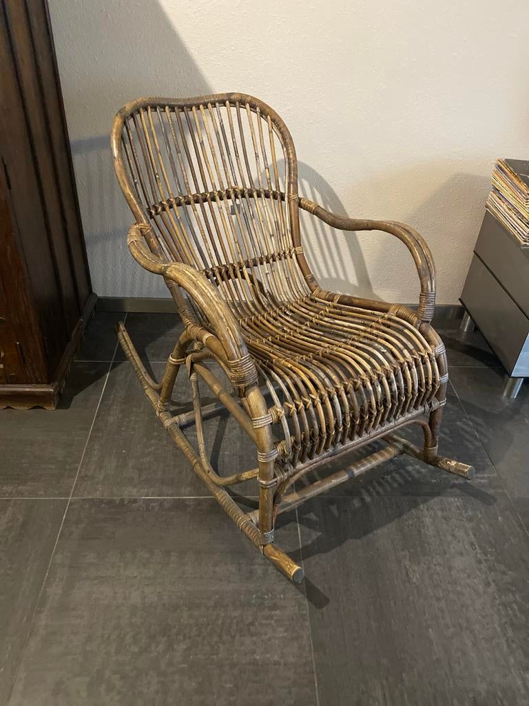 J-Line Rotan Schommelstoel, Huis en Inrichting, Stoelen, Ophalen, Bruin, Riet of Rotan, Eén
