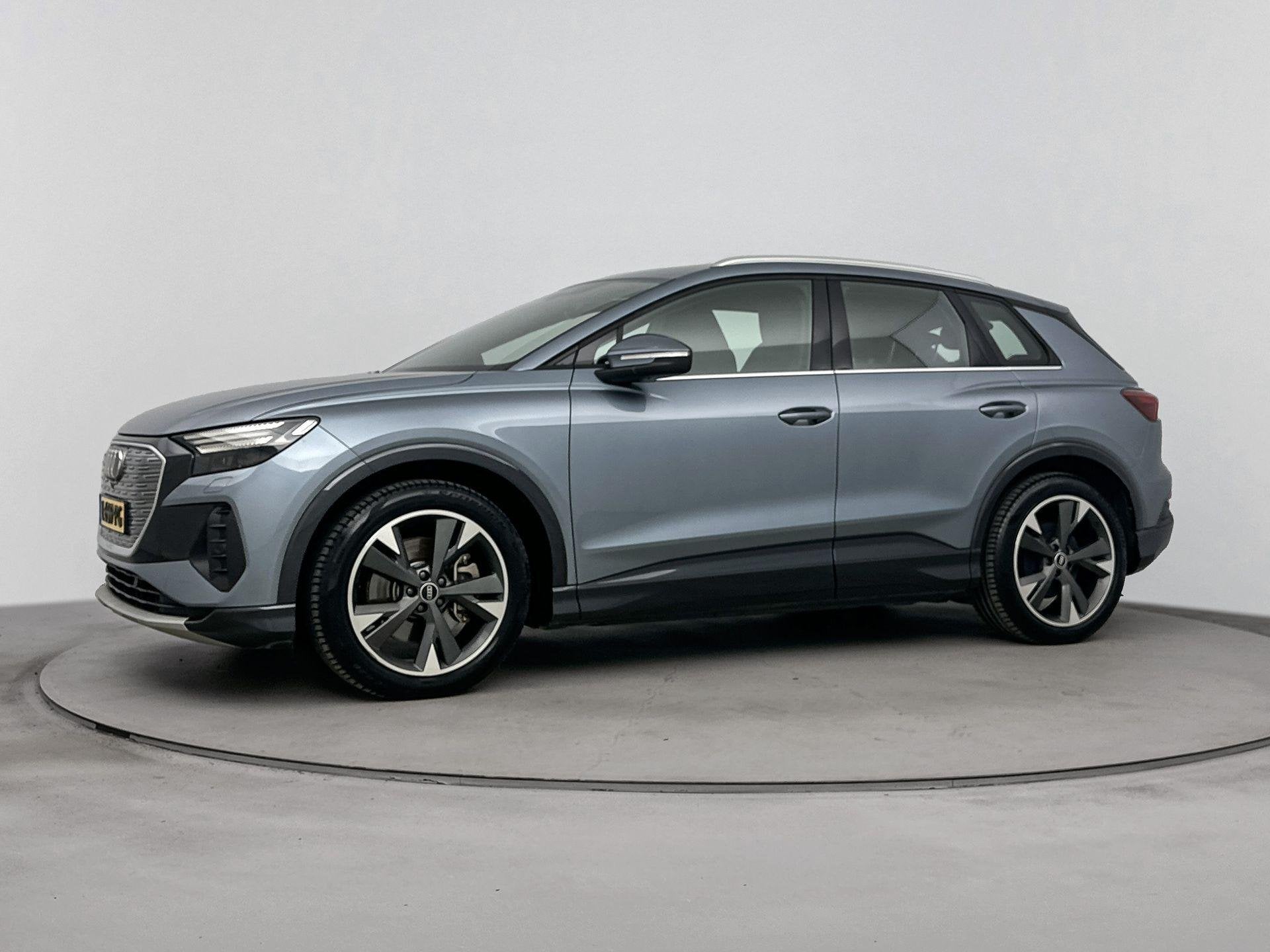 Audi Q4 e-tron 40 Launch edition Advanced Plus 77 kWh 204 PK, Auto's, Audi, 12 maanden, Gebruikt, Zwart, Blauw