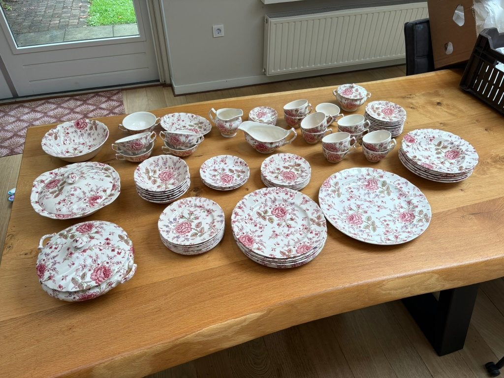 Johnson Brothers Rose Chintz England - 77 delig, Ophalen, Overige merken, Vintage, Zo goed als nieuw