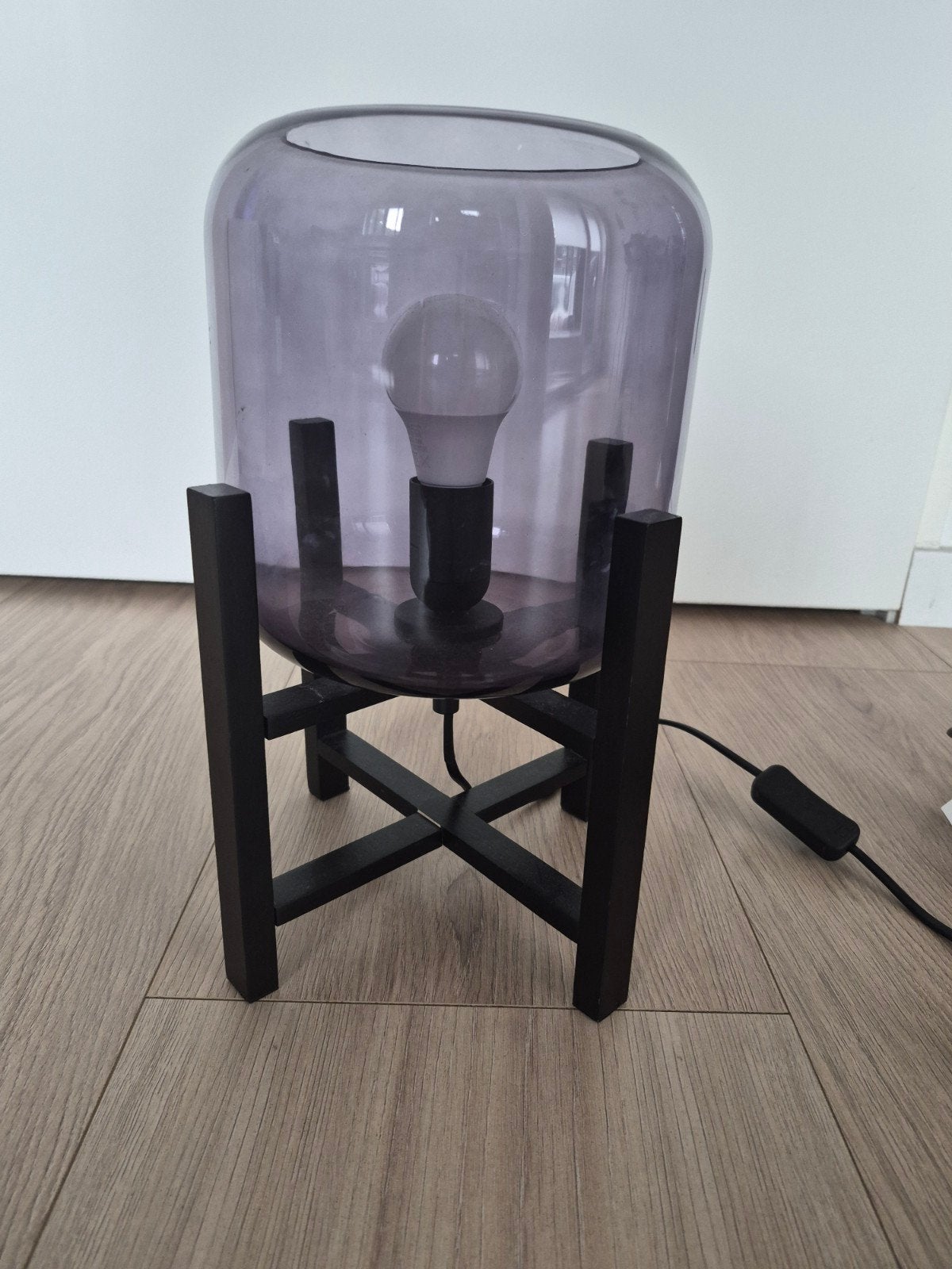 Lamp zwarte houten stander, Gebruikt, Ophalen of Verzenden, Sfeerlamp, Zwart