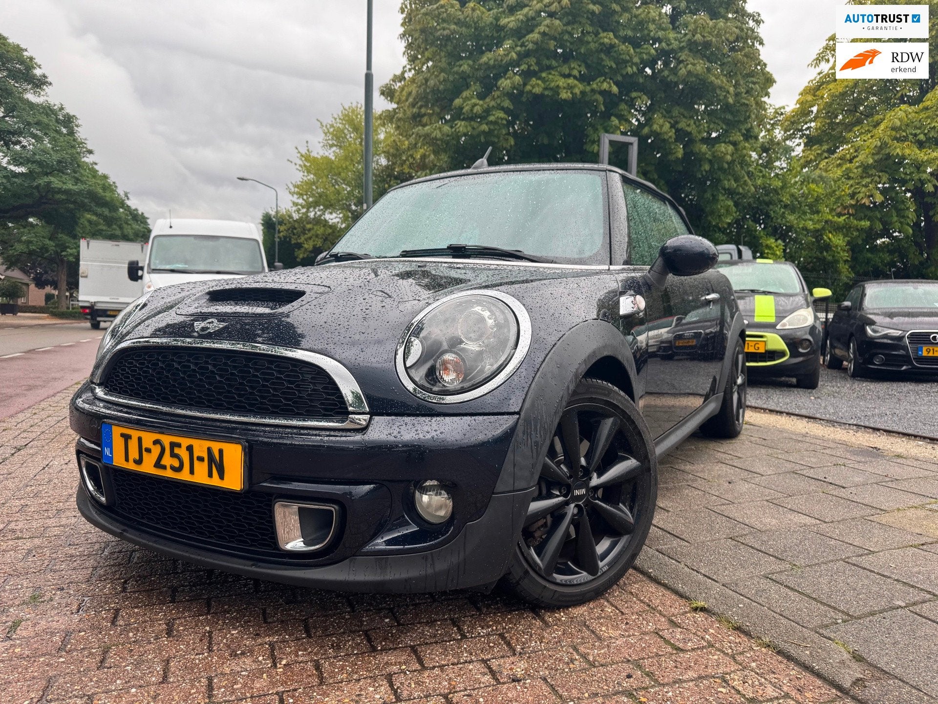 Mini Cabrio 1.6 Cooper S Clima Elek Pakket Xenon Cruise, Auto's, Voorwielaandrijving, Gebruikt, Zwart, 4 cilinders
