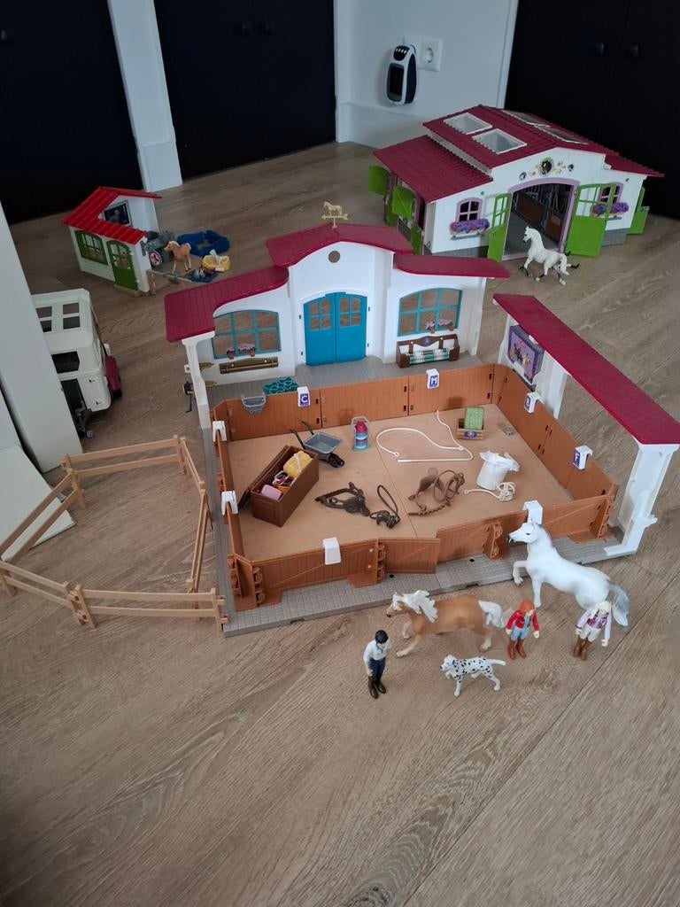 Schleich rijbak met paarden en accessoires, Ophalen of Verzenden, Gebruikt, Jongen of Meisje