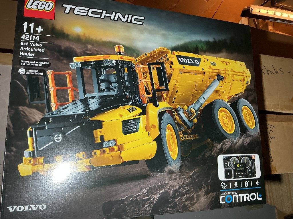 lego technic Volvo 6x6 Dumptruck Hauler 42114, Ophalen, Nieuw