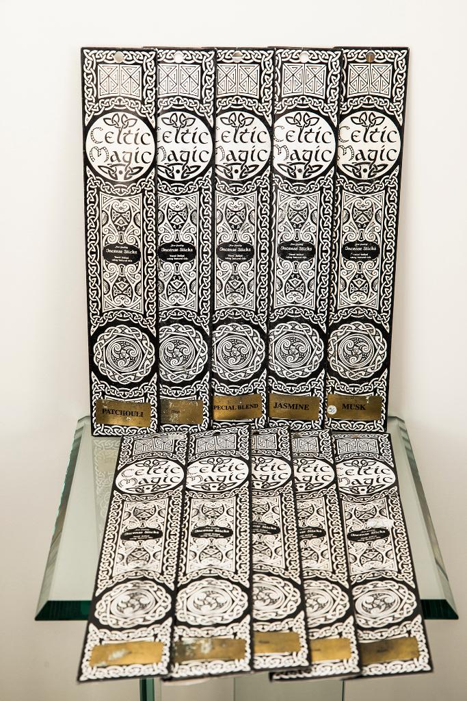 10 pakjes wierrook celtic magic, Ophalen of Verzenden, Nieuw, Overige materialen, Minder dan 25 cm