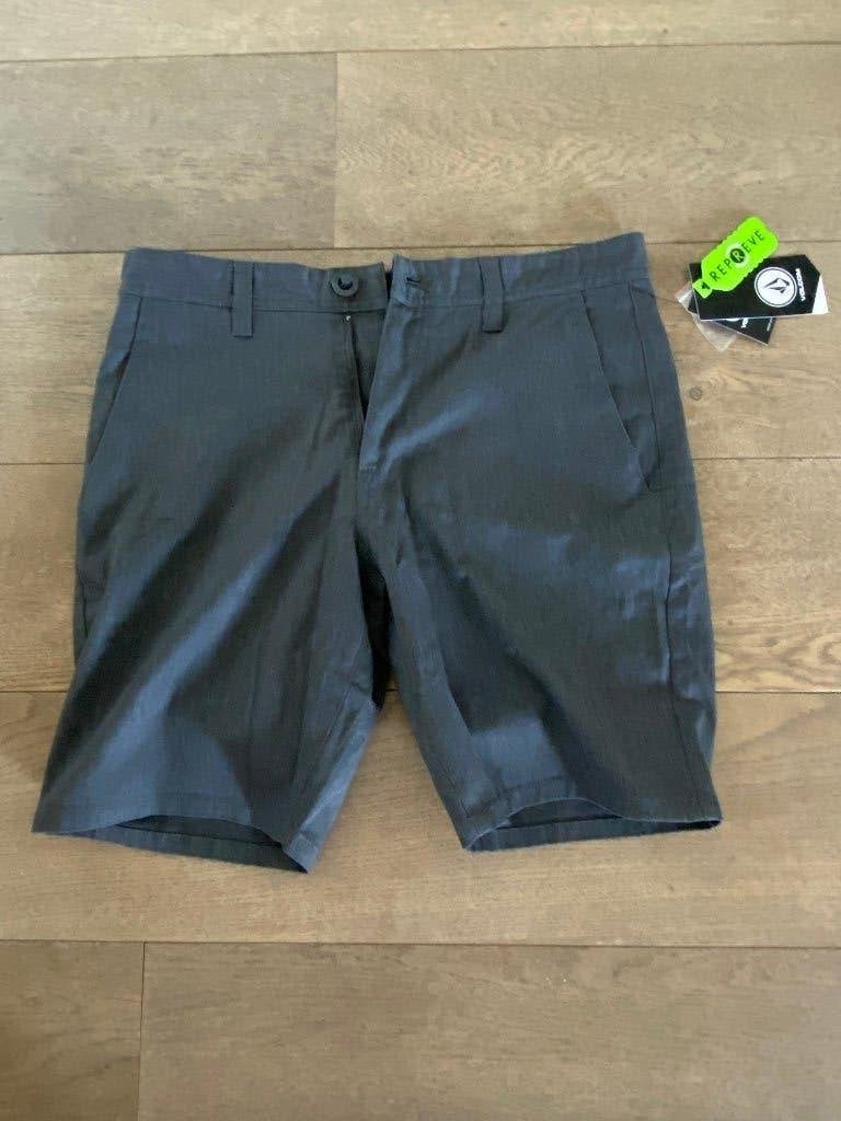 Volcom chino short, Nieuw, Overige maten, Ophalen of Verzenden, Grijs