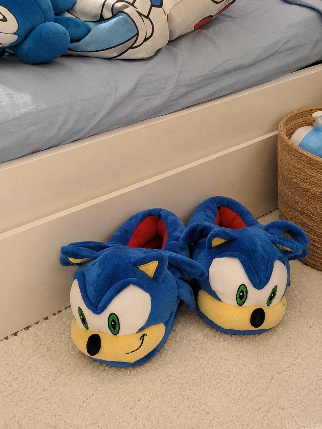 Sonic the Hedgehog pantoffels maat 32/33 – zachte kinderslof, Kinderen en Baby's, Kinderkleding | Schoenen en Sokken, Verzenden