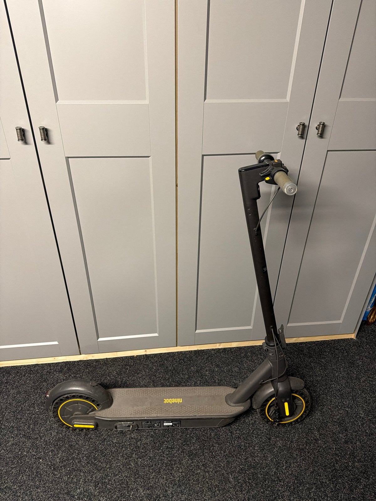 Ninebot KickScooter E-step - gebruikt maar als nieuw, Fietsen en Brommers, Ophalen of Verzenden, Zo goed als nieuw, Elektrische step (E-scooter)