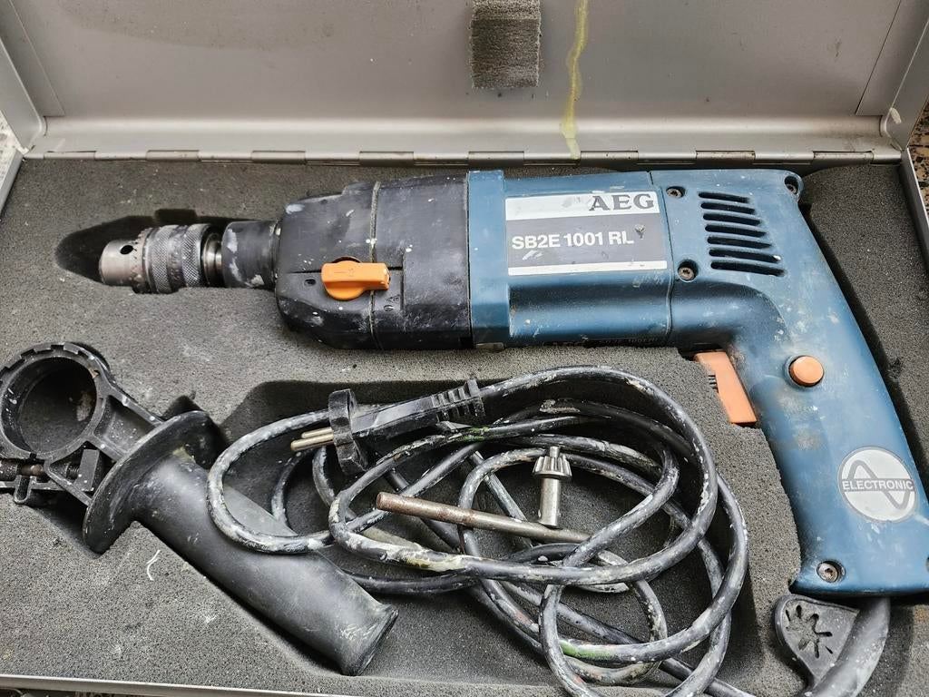 AEG SB2E 1001, Doe-het-zelf en Verbouw, Ophalen, Gebruikt, Boormachine