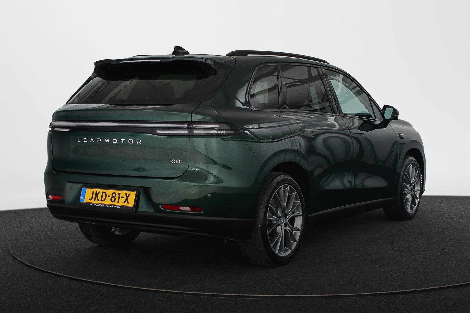 Leapmotor C10 Design ProMax AWD 81.9 kWh 600pk / Full Option, Auto's, Automaat, Gebruikt, 82 kWh, 598 pk