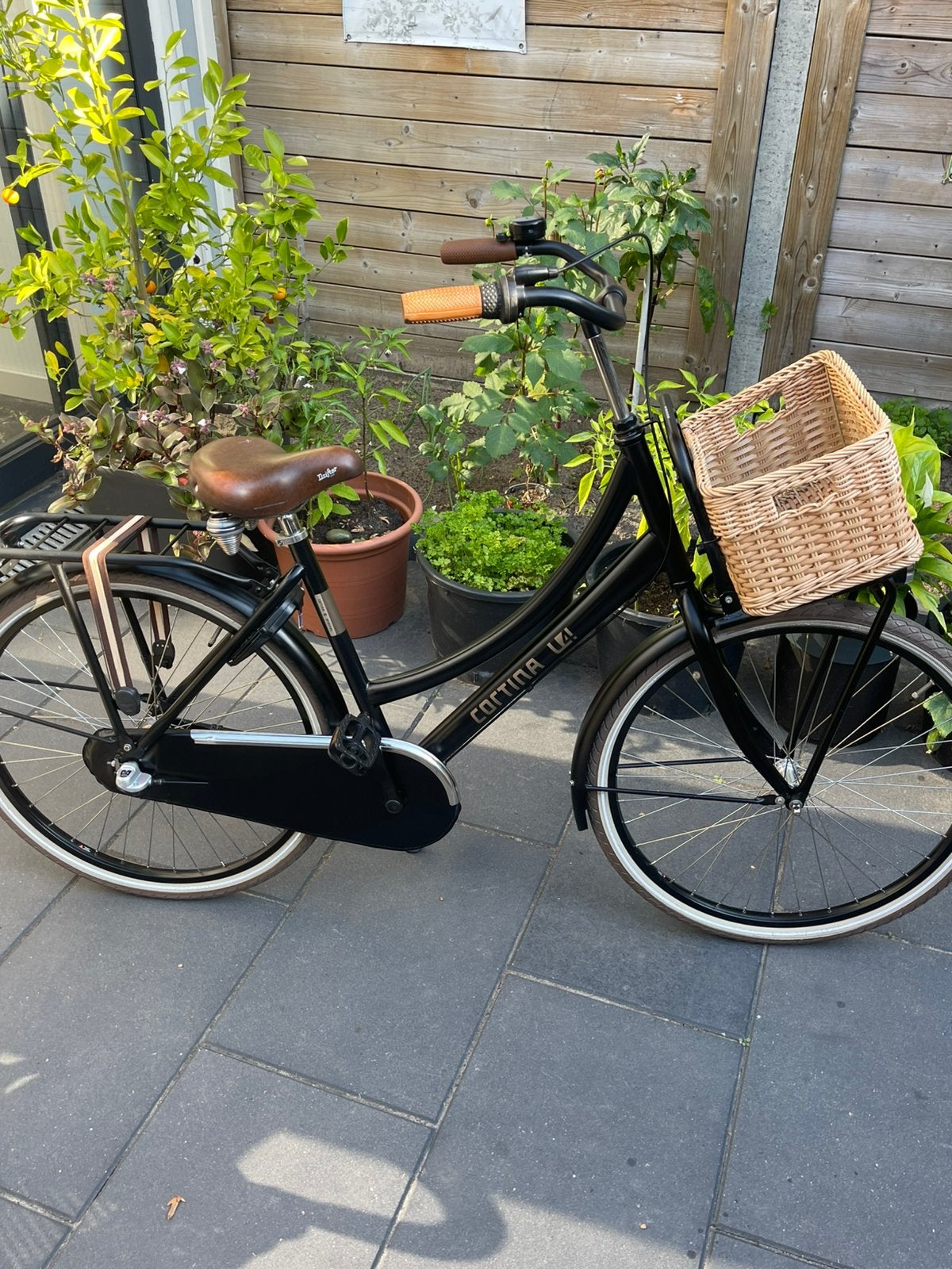 Cortina u4 Meisjesfiets maat 26 inch 3 versnelling, Ophalen, Zo goed als nieuw, 26 inch of meer