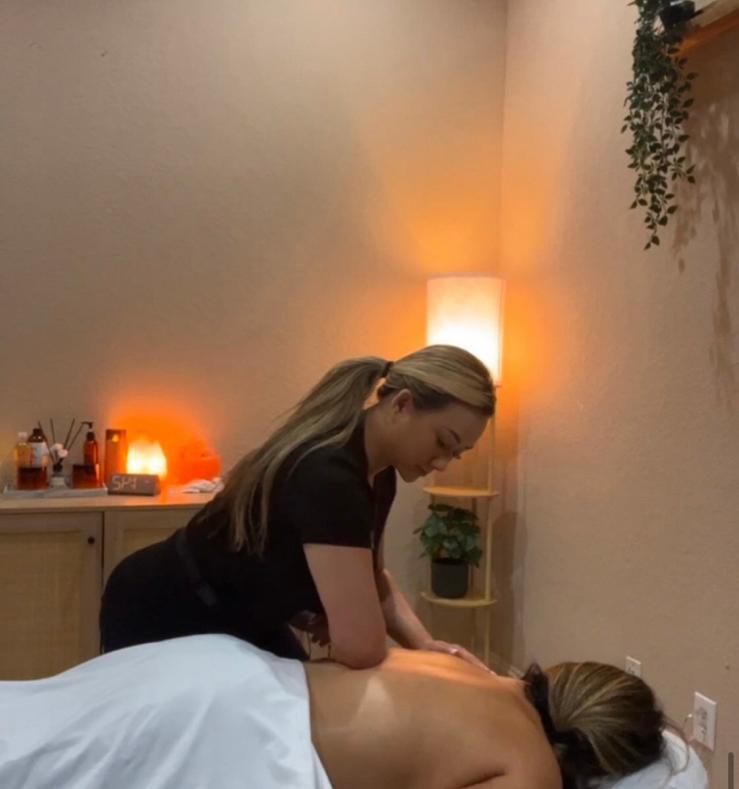 🔥Relaxing massage and deep tissue at home Ámsterdam, Stoelmassage