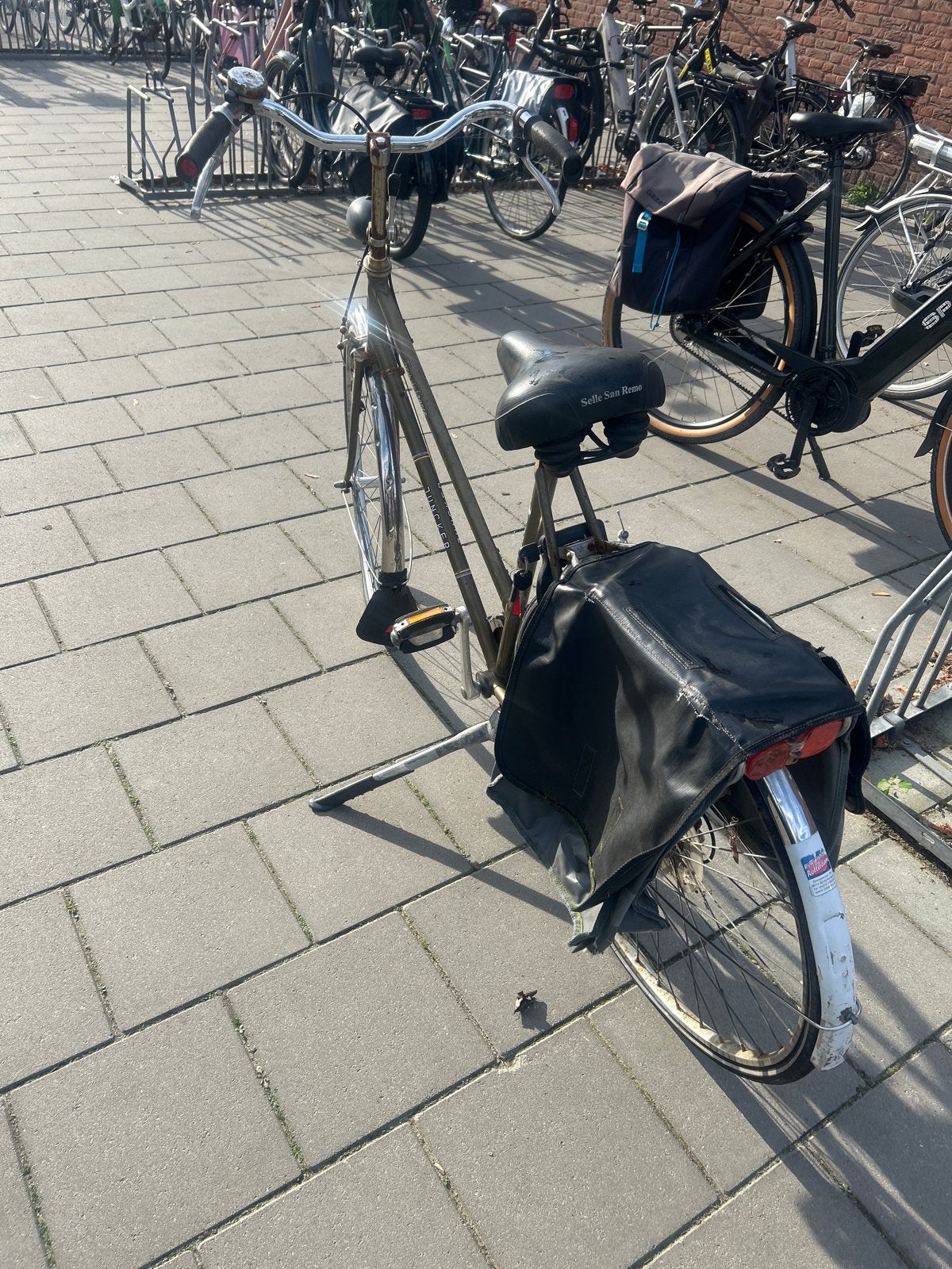 Oude fiets, snel ophalen!, Fietsen en Brommers, Velgrem, Versnellingen, Ophalen, Overige merken