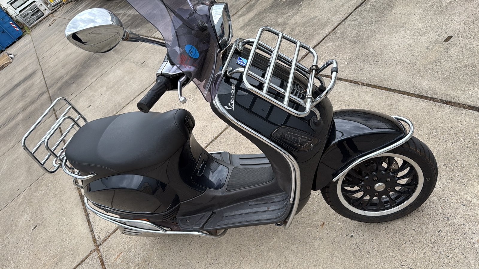 Vespa lx50 custom 4 takt, Fietsen en Brommers, Scooters | Vespa, Ophalen, Zo goed als nieuw, Benzine, Vespa LX