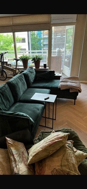 Moderne donkergroene velvet hoekbank met loungegedeelte, Ophalen, Hoekbank, Driepersoons, 75 tot 100 cm