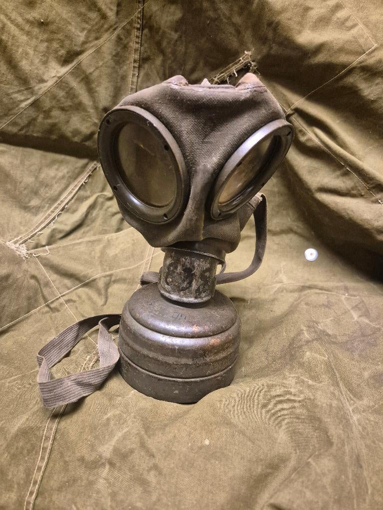 Duitse gasmasker WO2, Verzamelen, Militaria | Tweede Wereldoorlog, Ophalen of Verzenden, Duitsland