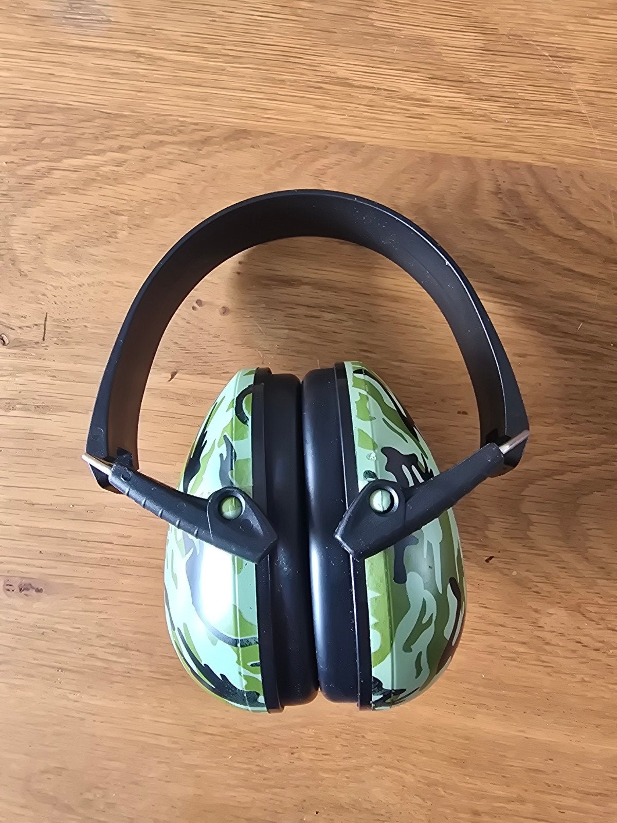 Jippie's gehoorbescherming kind koptelefoon legergroen., Ophalen of Verzenden, Zo goed als nieuw, Zwart, Overige merken