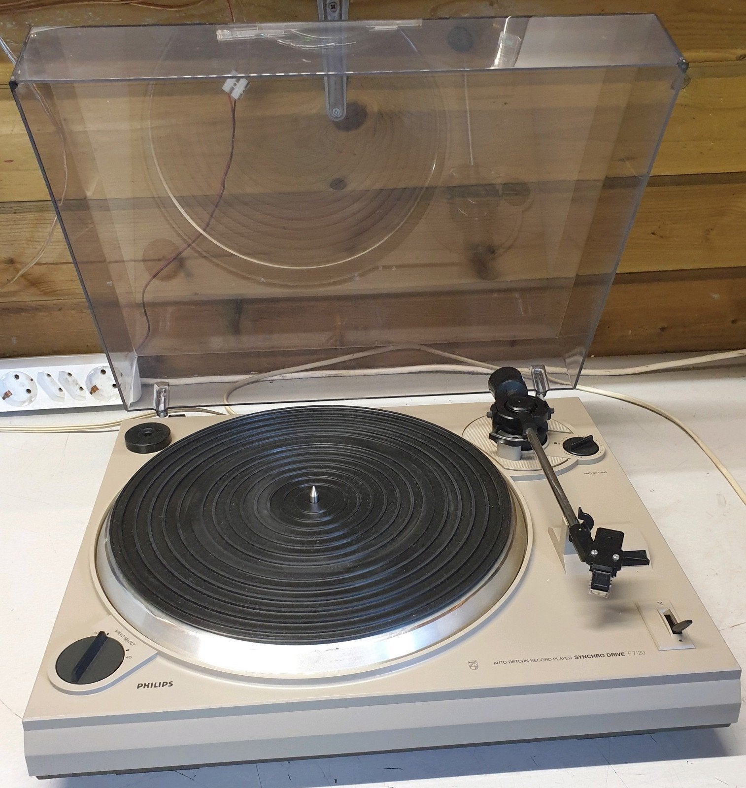 Philips platenspeler f7120 in goede staat, Ophalen of Verzenden