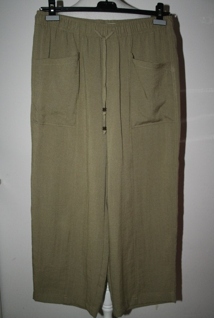 Zara katoen khaki kleur pantalon mt 42 L, Verzenden, Zara, Maat 42/44 (L), Zo goed als nieuw
