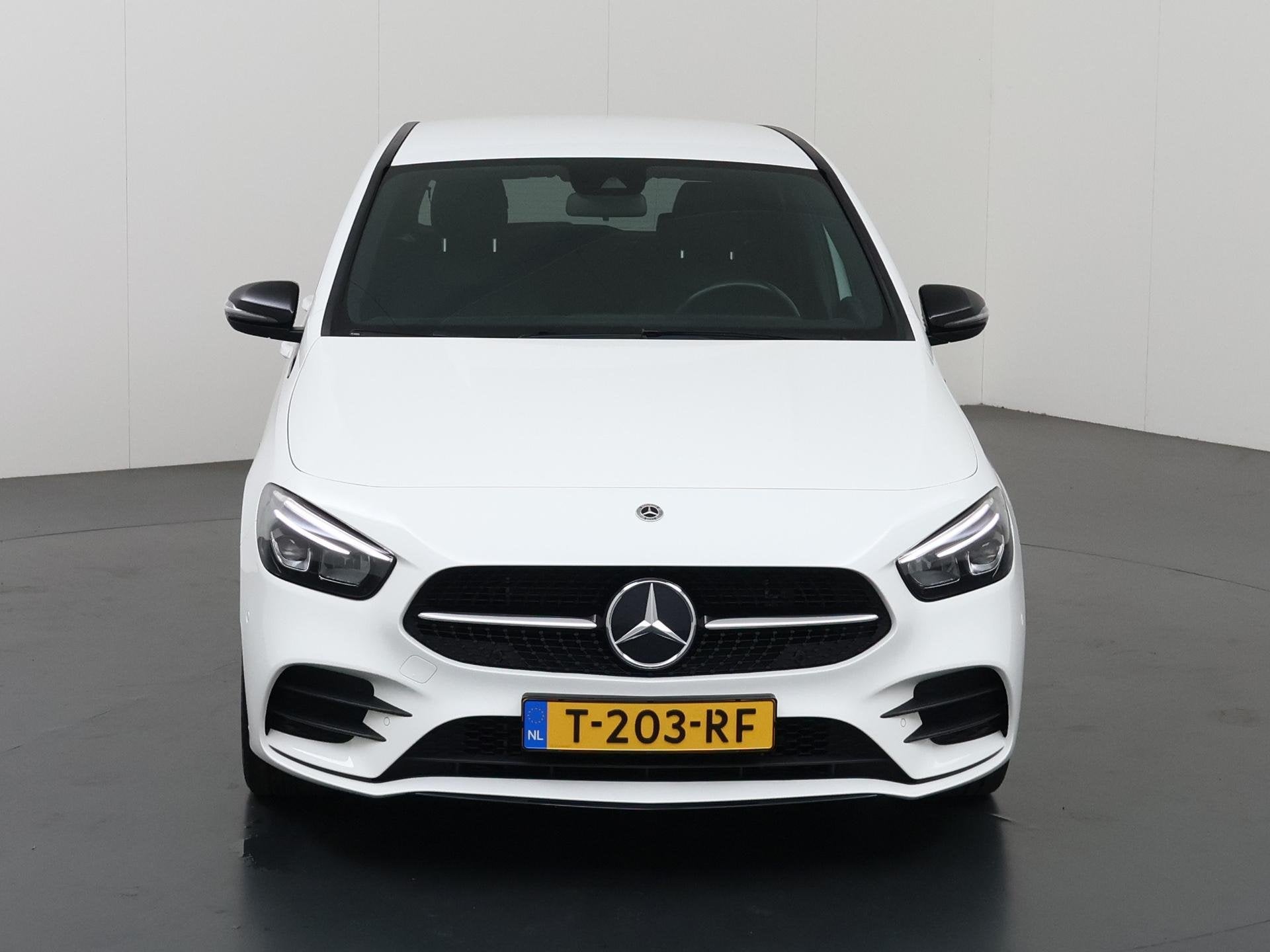 Mercedes-Benz B-klasse 250 e | AMG | Night | Trekhaak | Sfee, Auto's, Dealer onderhouden, Gebruikt, Euro 6, 16 kWh