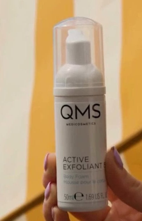 QMS Active Exfoliant 5% Body Foam - Nieuw, Ophalen of Verzenden, Nieuw, Bodylotion, Crème of Olie