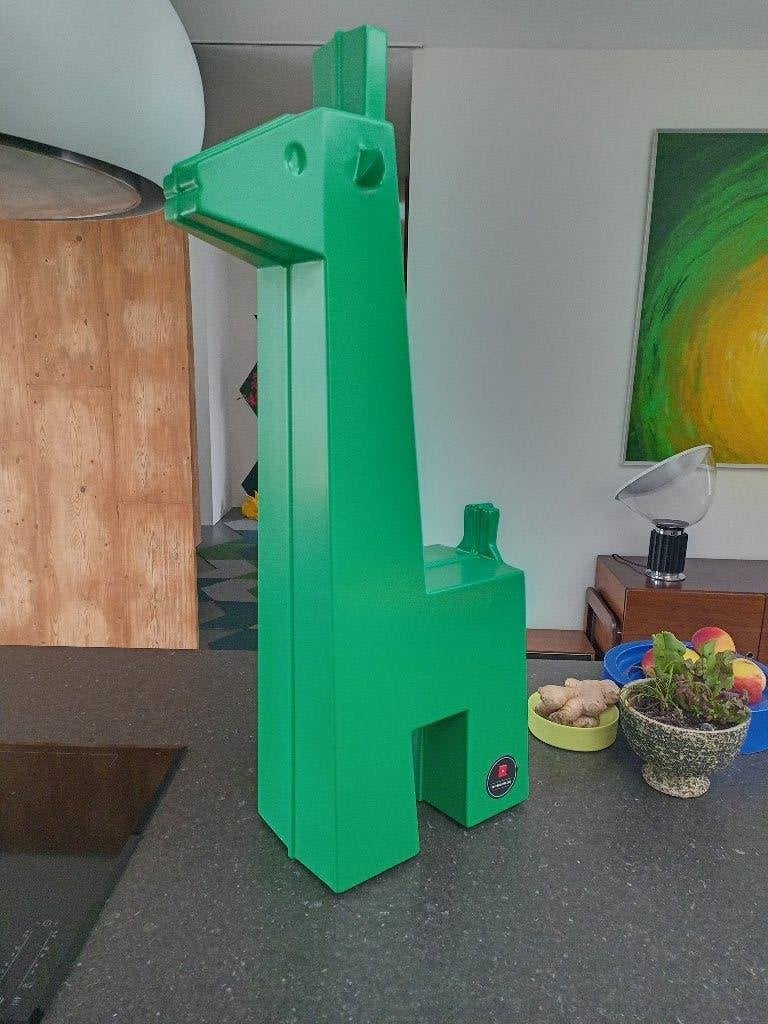 Prachtige grote groene giraffe te koop, uniek object, Antiek en Kunst, Kunst | Designobjecten, Ophalen, Gemerkt, Object, 95 cm