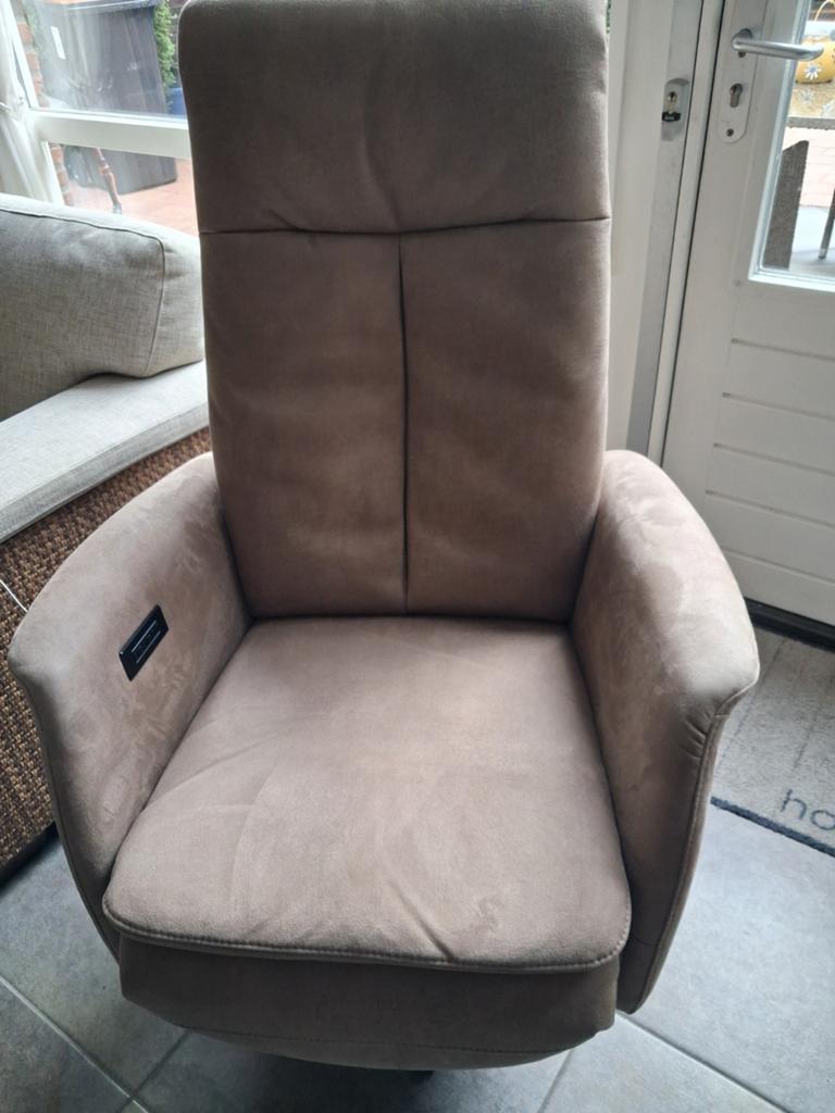 ⭐️Relax fauteuil 1 jaar oud, accu model Nijmegen Zitcomfort, Ophalen, Zo goed als nieuw, 50 tot 75 cm