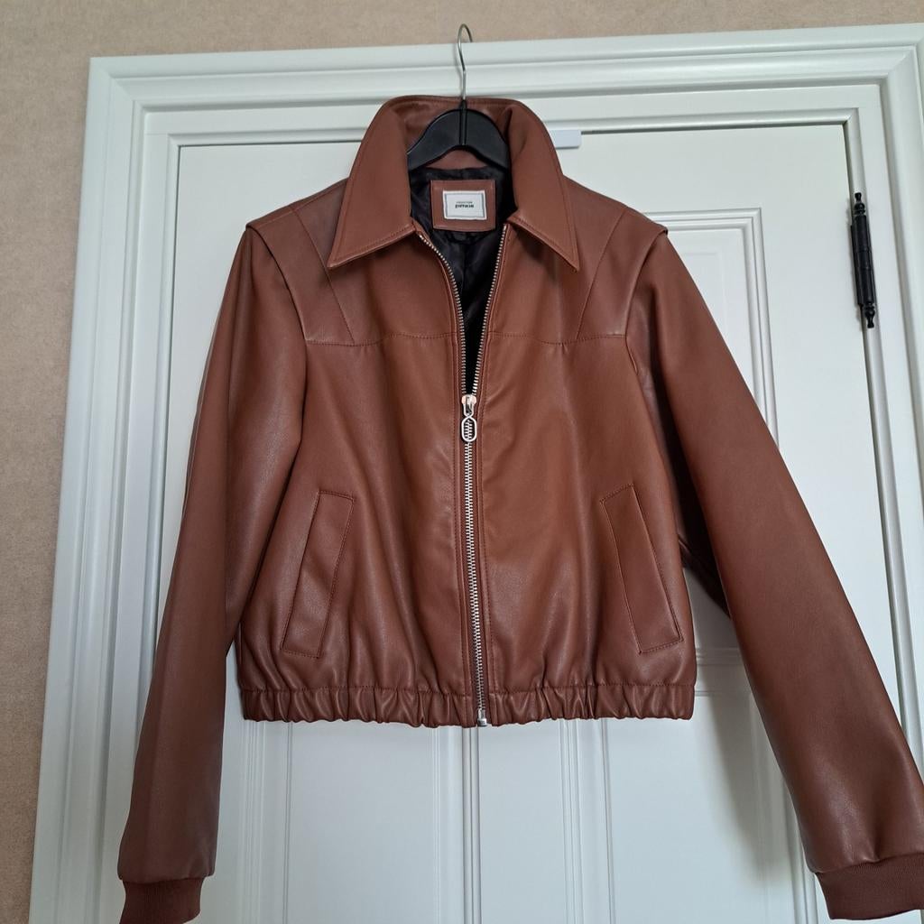 NIEUW leather look jas bruin mt L, Bruin, Maat 42/44 (L), Nieuw, Ophalen of Verzenden