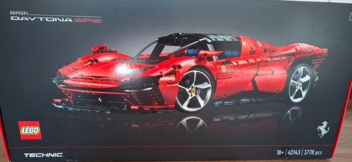 Lego Technic Ferrari Daytona SP3 - Nieuw en Compleet, Ophalen of Verzenden