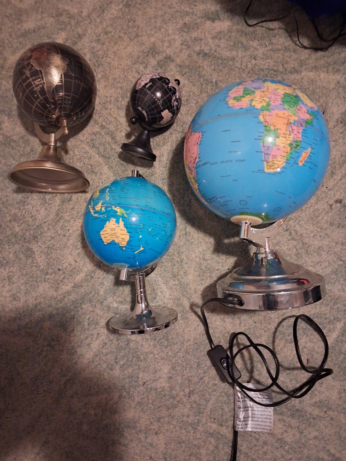 globes te koop, Ophalen