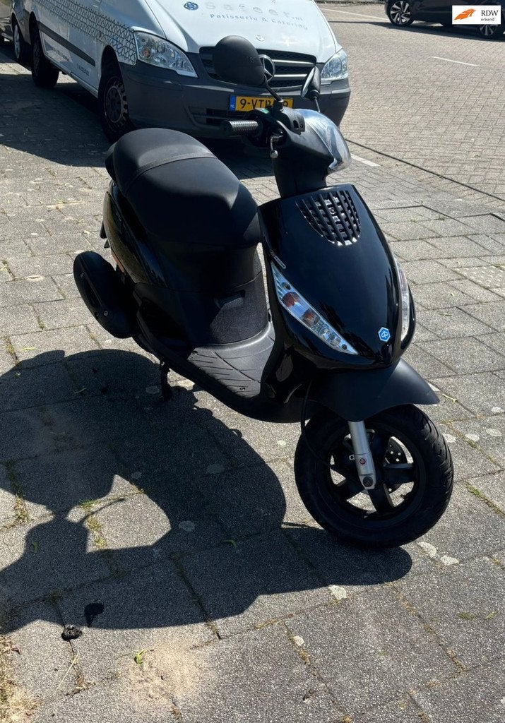 Piaggio Snorscooter Zip, Piaggio, Gebruikt, Benzine