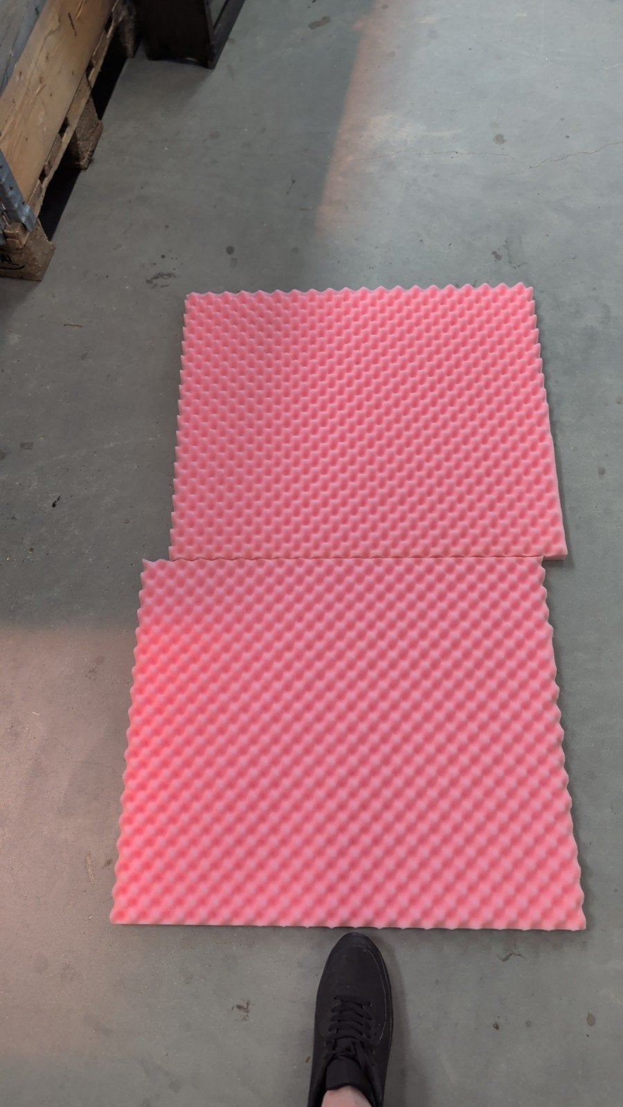 ongeveer 120 roze akoestische schuimpanelen - 50x70 cm, Ophalen, Gebruikt