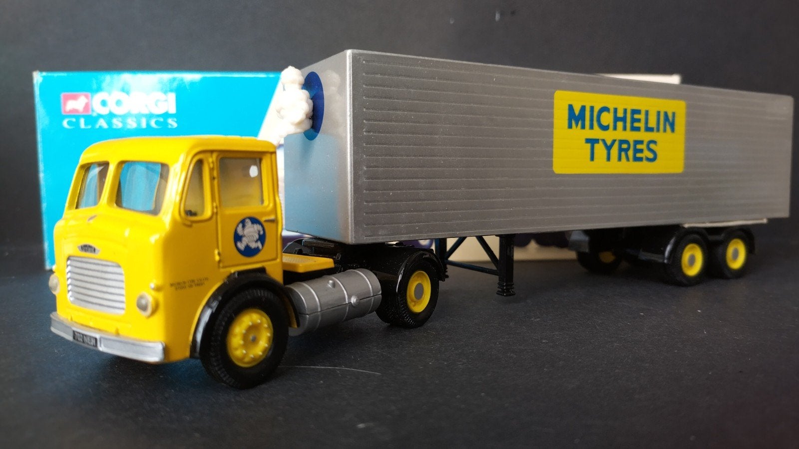 Leyland Beaver Box Michelin 1:50 Corgi Pol, M, Zo goed als nieuw, Bus of Vrachtwagen, M