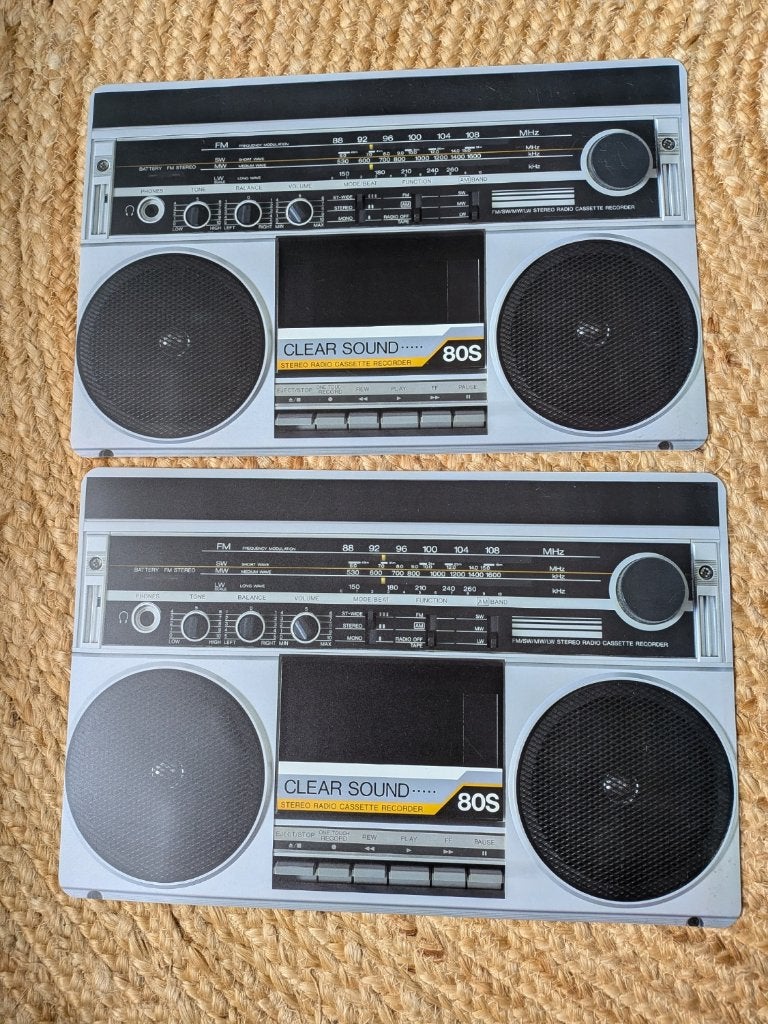 Twee retro boombox placemats NIEUW, Placemat, Ophalen of Verzenden, Kunststof, Meerkleurig