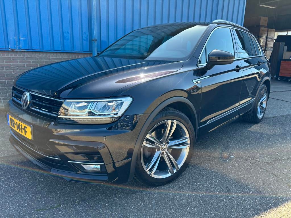 Volkswagen Tiguan R-Line TSI 150pk DSG Pano Virtual 1.4 BTW, 1800 kg, 4 cilinders, 150 pk, Alcantara