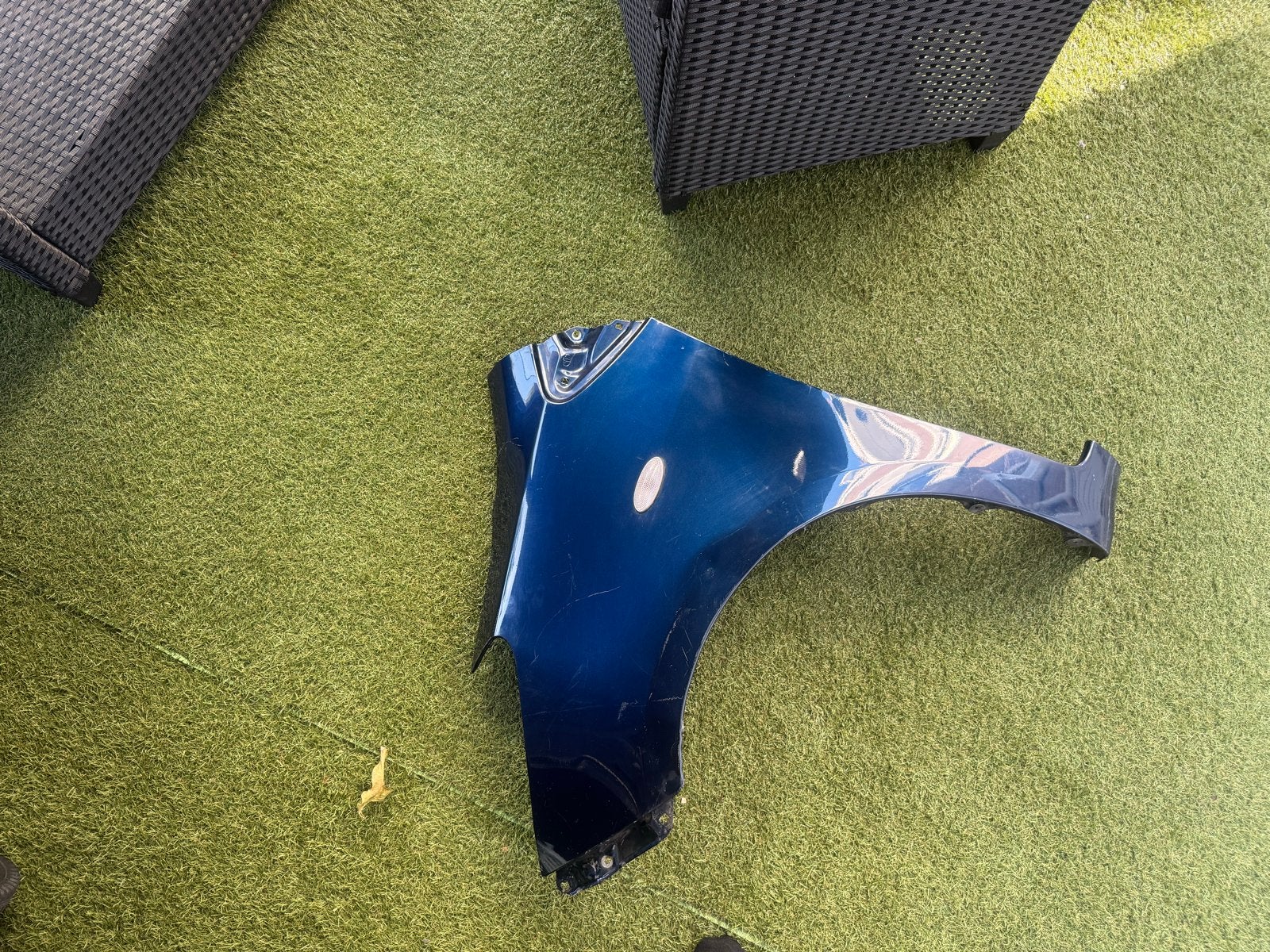 toyota yaris p9 Spatbord - Krassen naar leeftijd, Ophalen, Gebruikt, Voor, Spatbord