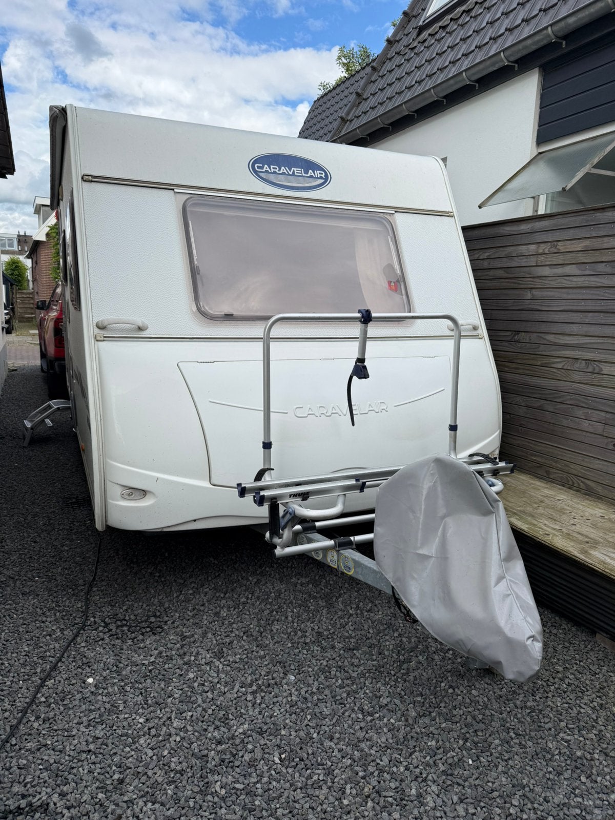 Caravelair Antares luxe 426, 6 slaapplaatsen, stapelbed, Vast bed, Luifel, Treinzit, 750 - 1000 kg