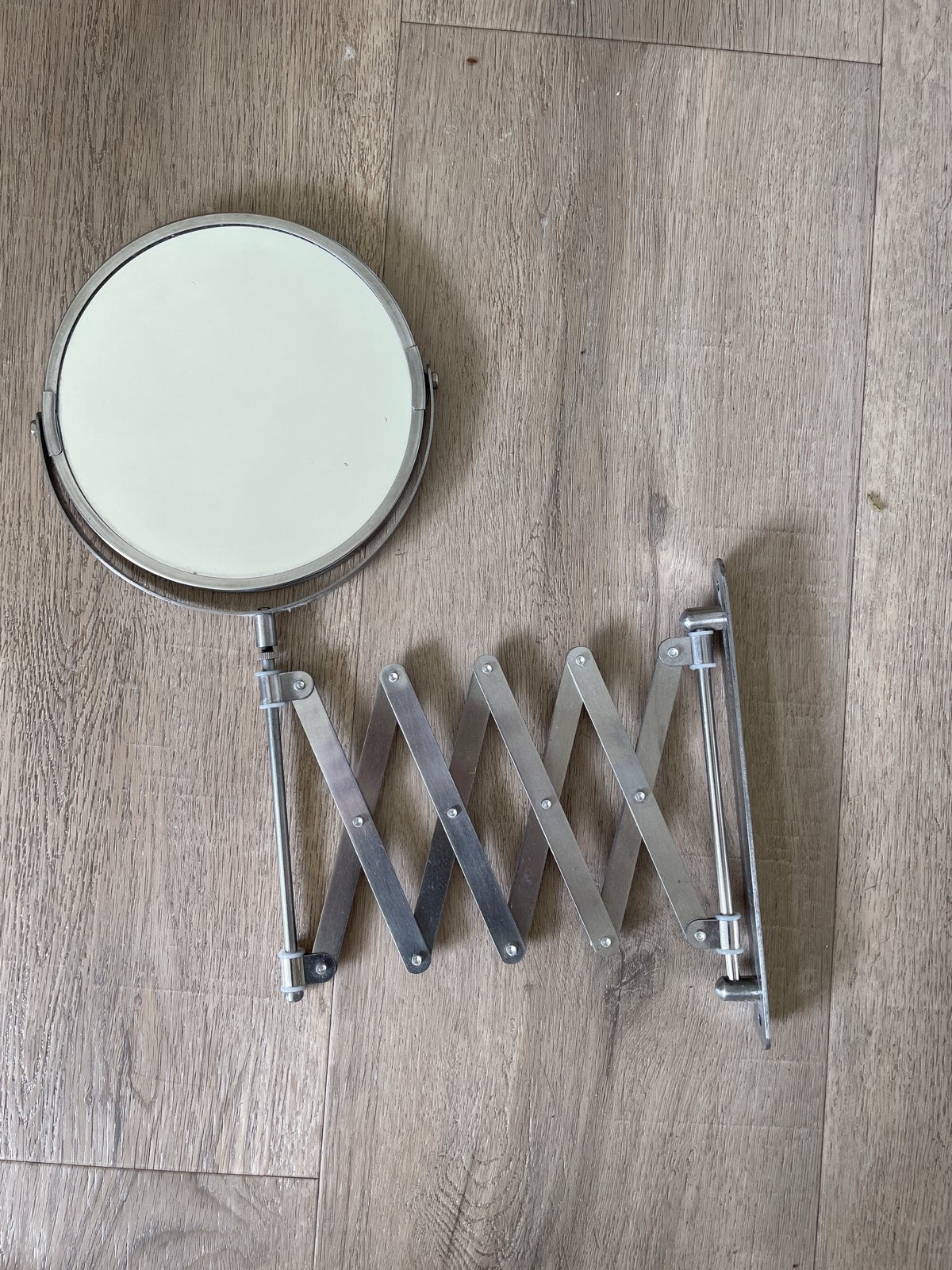 Uitschuifbare Make-up Spiegel - Wandmontage, Huis en Inrichting, Ophalen, Minder dan 50 cm, Gebruikt, Rond