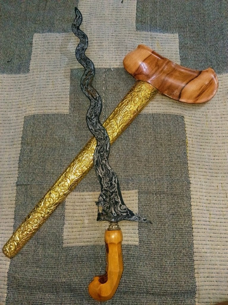 Antieke Keris Naga Siluman 11 Luk Pedaringan Kebak SVC11, Antiek en Kunst, Kunst | Niet-Westerse kunst, Wapen, Verzenden, Overige materialen
