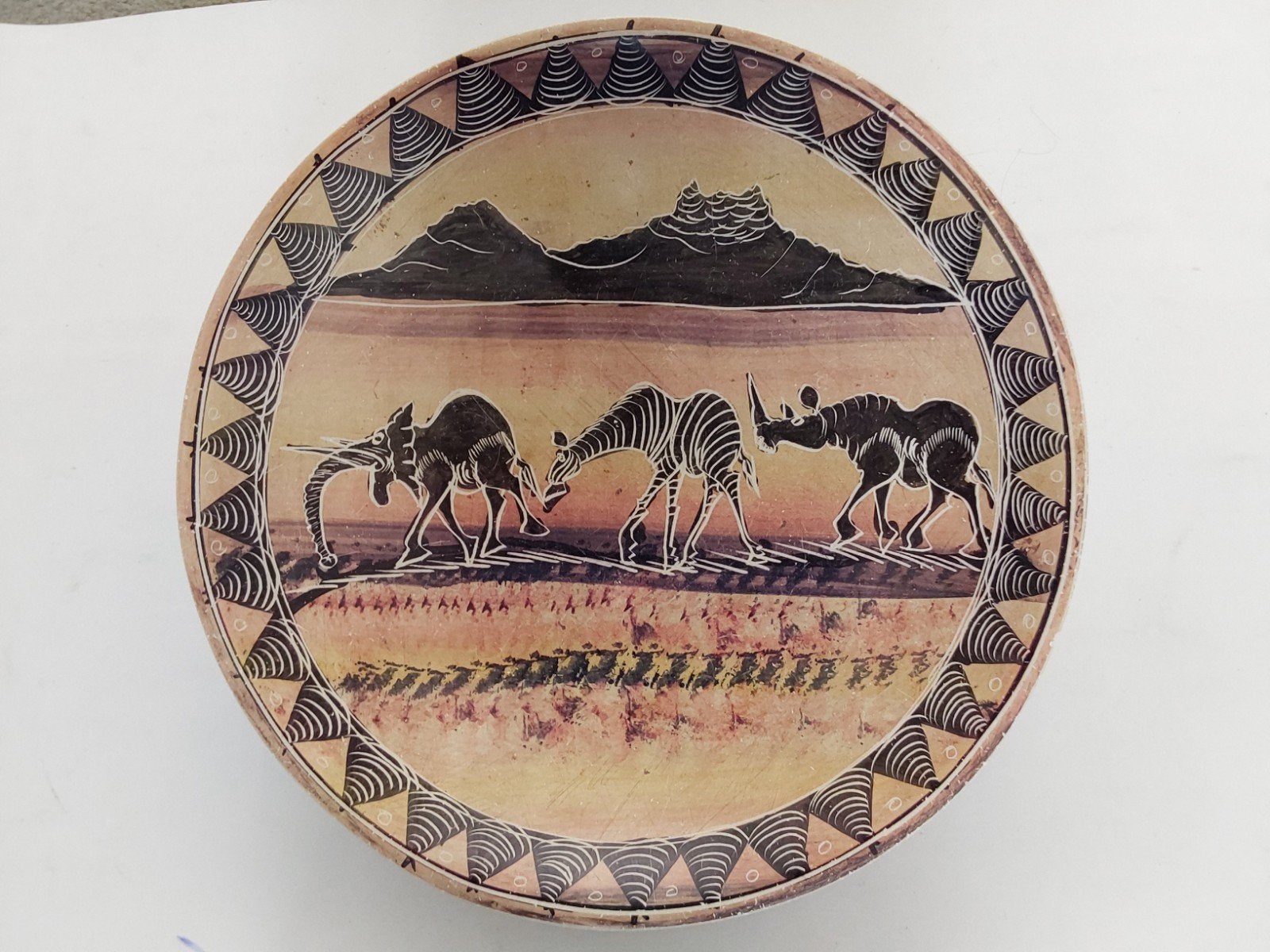 Schaal uit Afrika 🐘🦓, Meerkleurig, Afrika, Ophalen, Overige typen