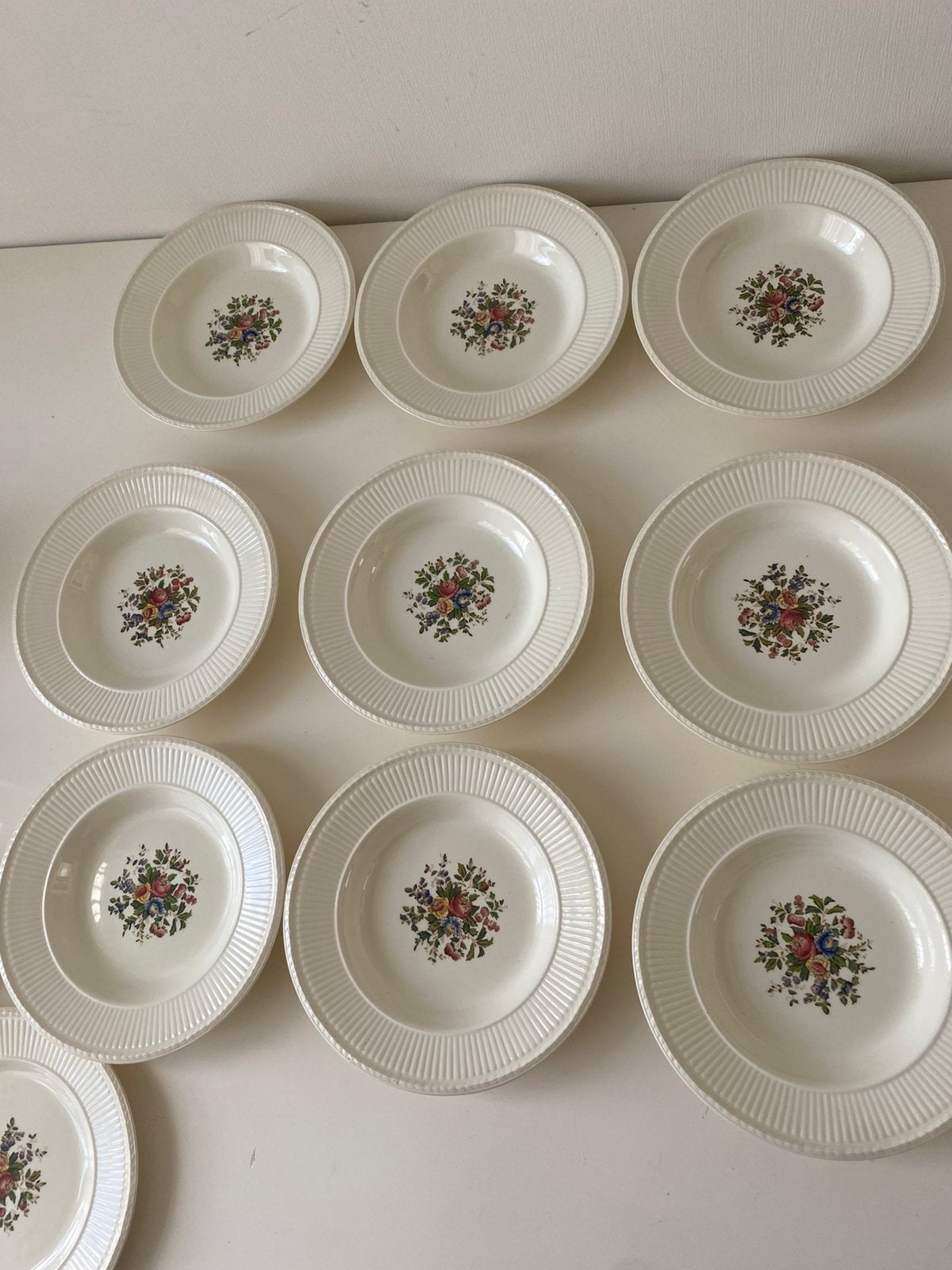 Wedgwood Conway borden met bloemmotief, Antiek en Kunst, Ophalen of Verzenden