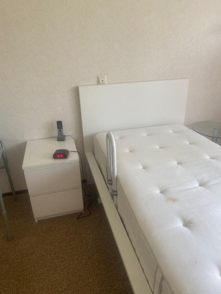 Eenpersoonsbed, Ophalen, Gebruikt, 90 cm, Eenpersoons