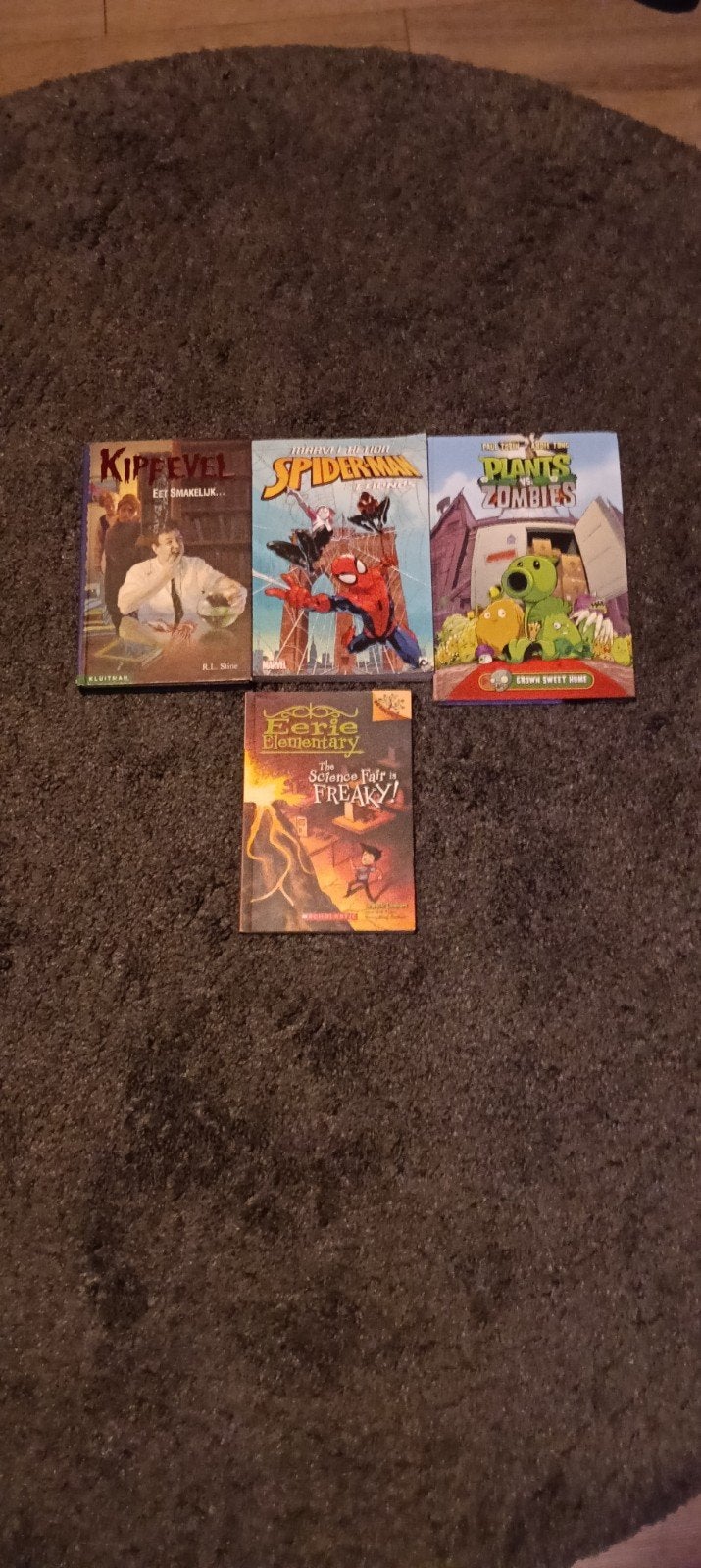 Kinderboeken: Kippevel, Spider-Man, Plants vs Zombies, Eerie, Ophalen of Verzenden, Gelezen, Fictie algemeen