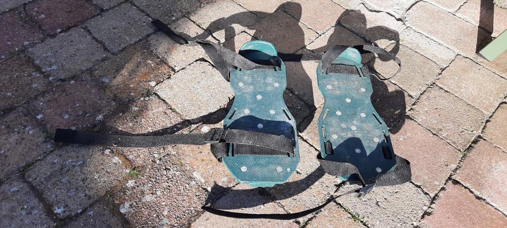 Gazonbeluchter schoenen voor een gezond gazon, Ophalen