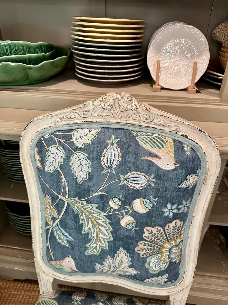 Set van 2 nieuw gestoffeerde Louis XVI stoelen, Ophalen
