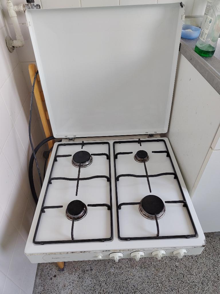 Degelijk gasstel met vier pitten, Ophalen, Gebruikt, 4 kookzones, Gas