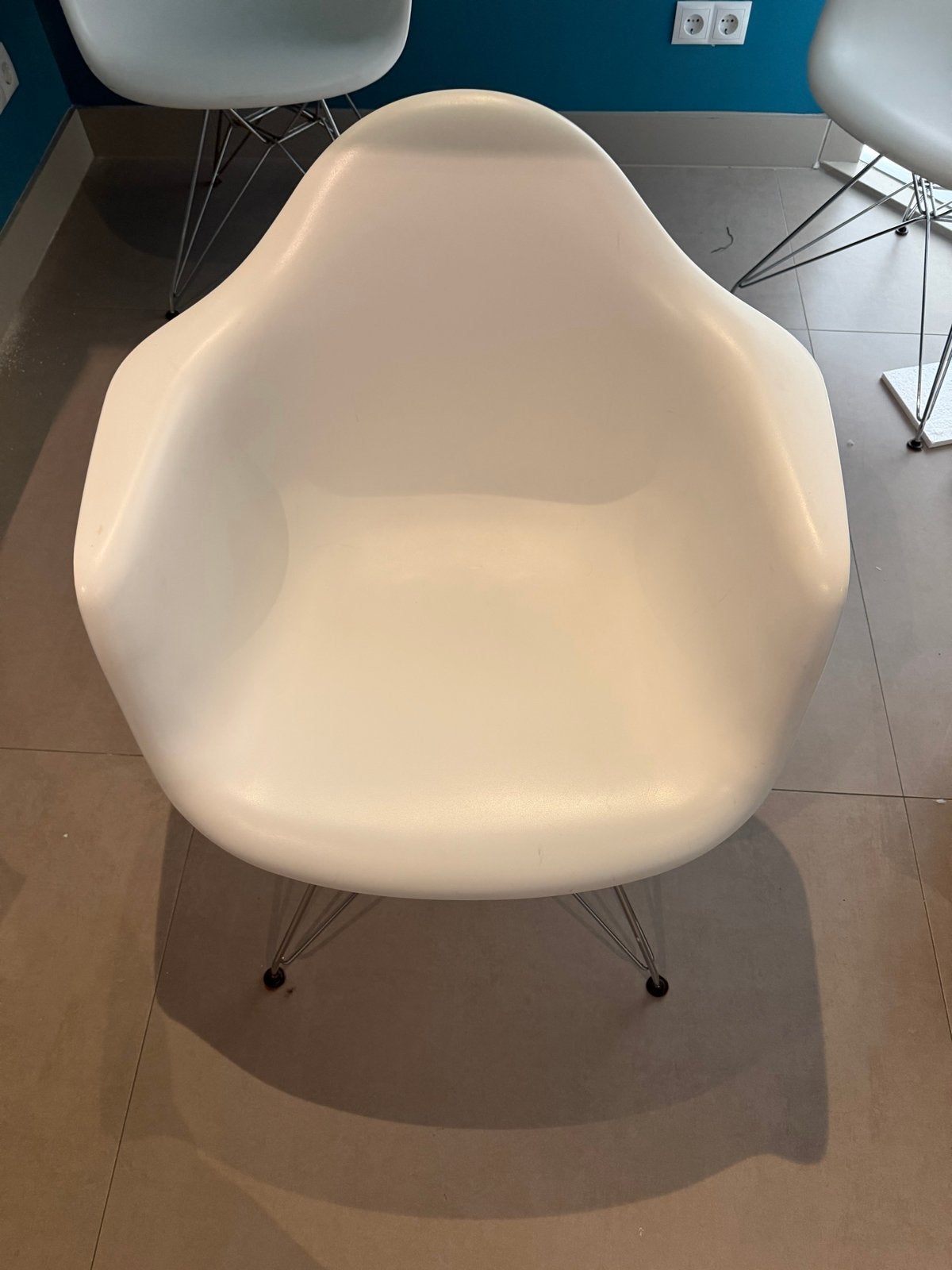 Set van 4 witte kuipstoelen voor eettafel, Huis en Inrichting, Kunststof, Gebruikt, Wit, Ophalen of Verzenden