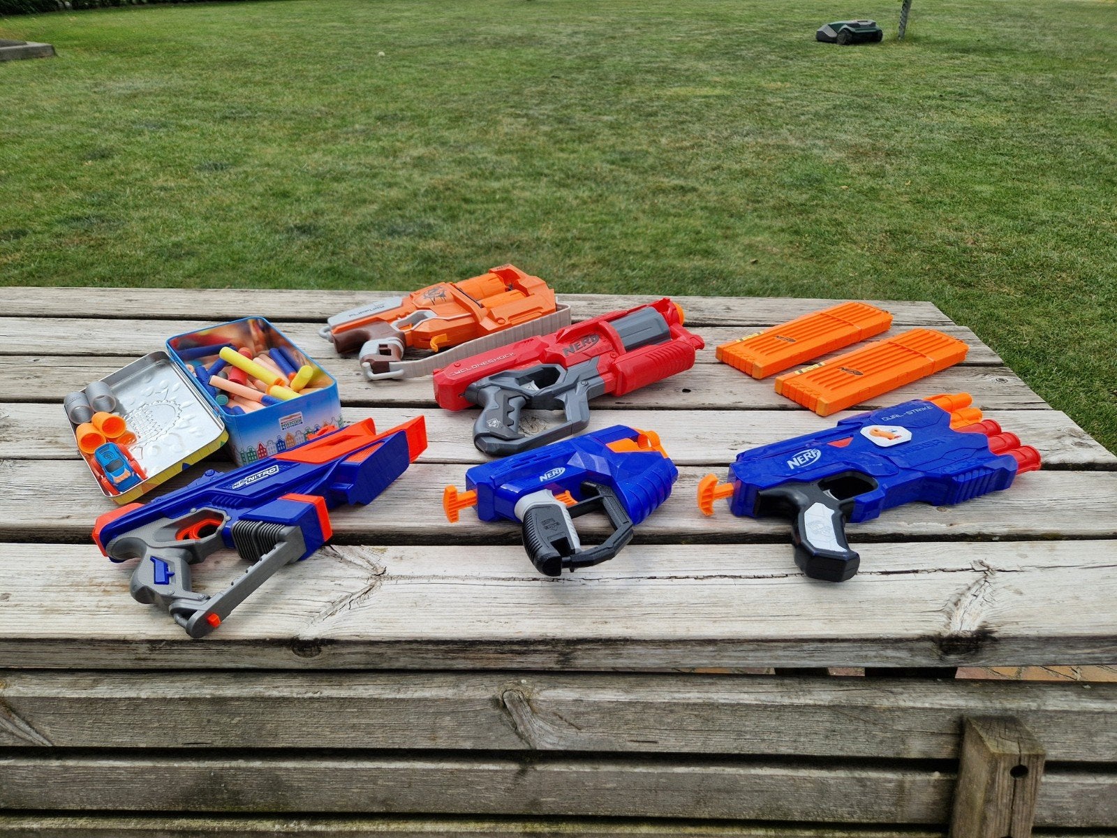 Verschillende Nerf speelgoedgeweren met accessoires, Ophalen, Gebruikt, Jongen of Meisje