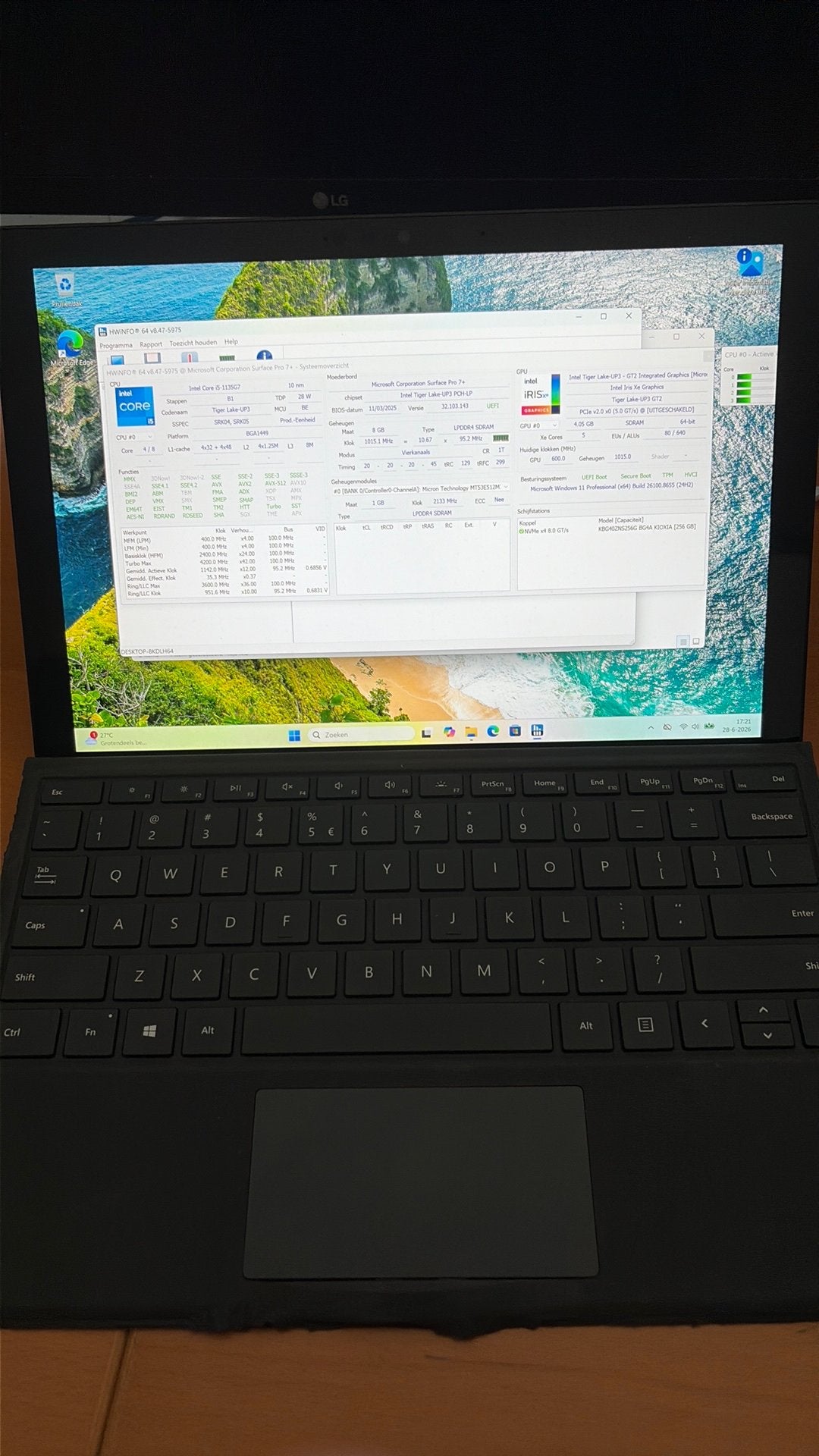 MS Surface Pro 7+ incl dockingstation typecover, Gebruikt, 2 tot 3 Ghz, Qwerty, 8 GB