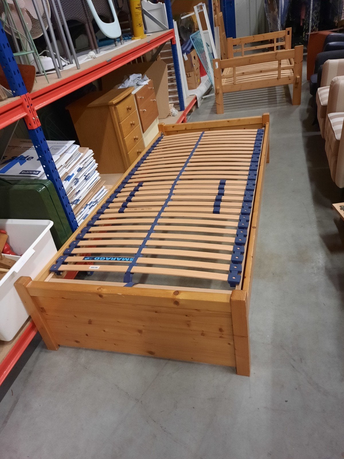 Eenpersoonsbed 90x200, Huis en Inrichting, Slaapkamer | Bedden, Gebruikt, Eenpersoons, 90 cm, 200 cm, Hout, Bruin, Ophalen