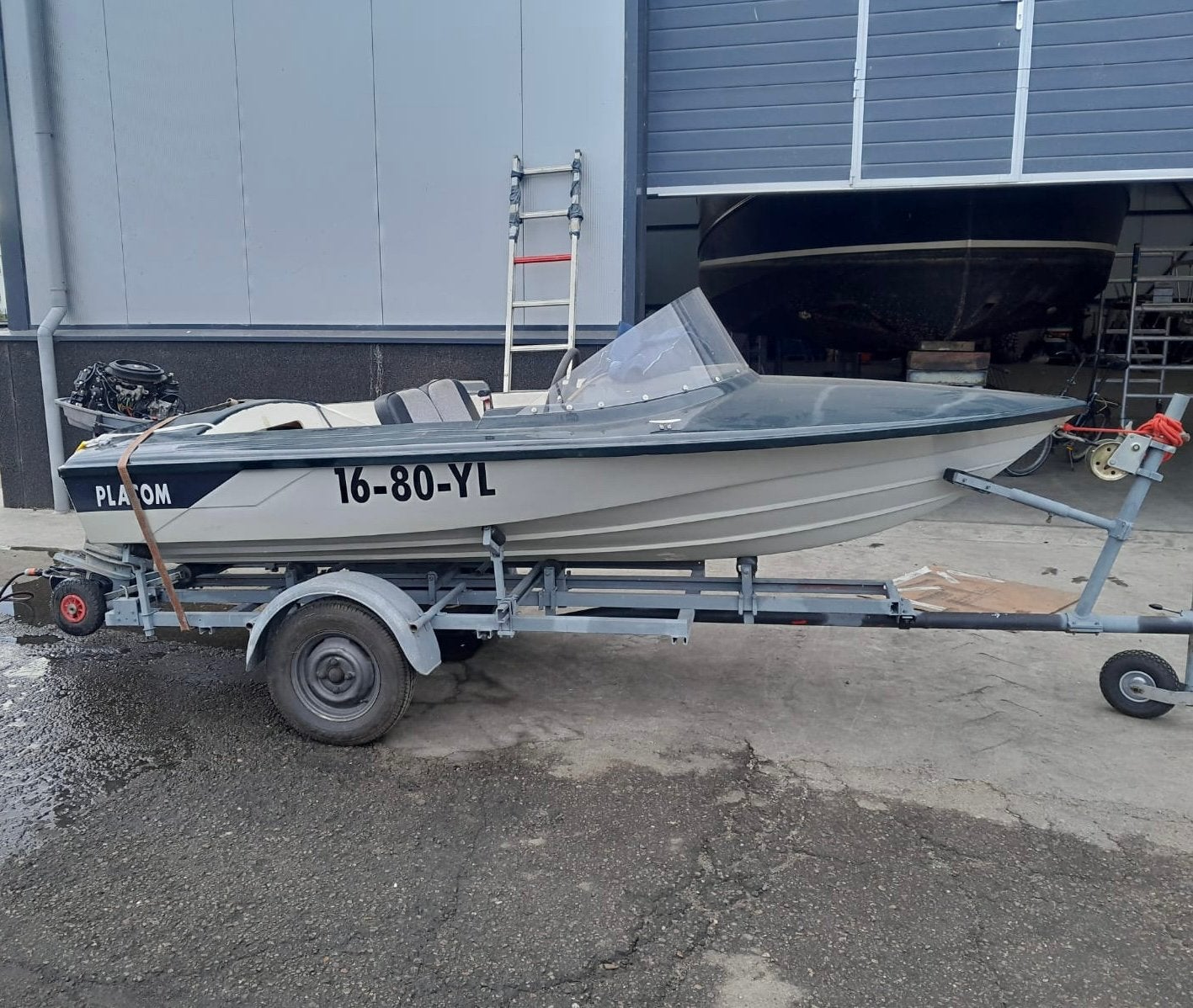 Geheel compleet Placom Evinrude 30pk elektrisch startend, Gebruikt, Buitenboordmotor, Trailer, Polyester